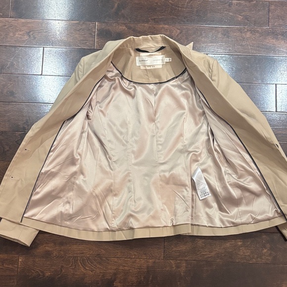 InWear | 8 | Classic Women's Tan Blazer - Picture 4 of 6